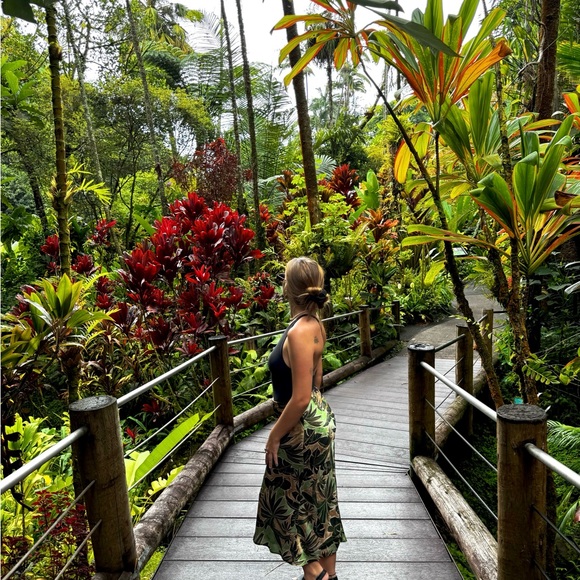 Meet your Posher, Rose ⏾ - Picture 4 of 7